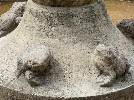 Brunnen am Alexandrinum, Detail