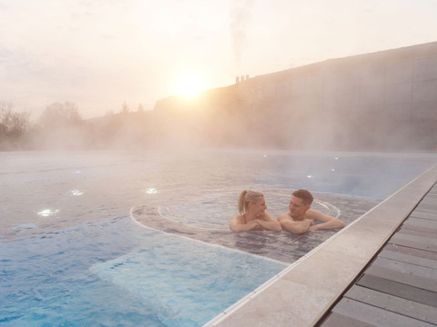 Außenbecken im Gesundheitsbad ACTINON