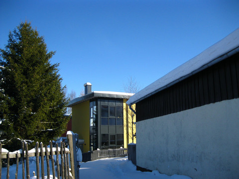 2012 (19)