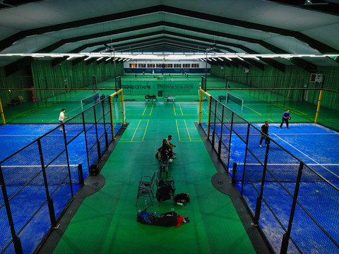 Tennishalle mit PADEL-Courts