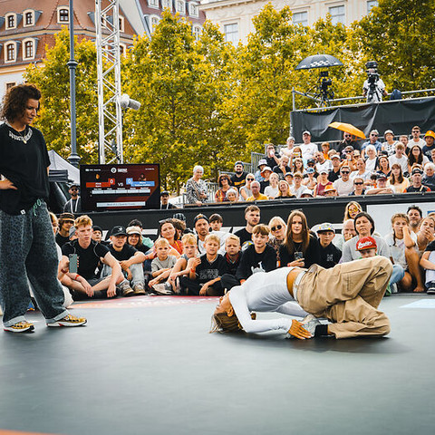 Breaking at the 2025 finals in Dresden Breaking bei den Finals 2025 in DresdenBreaking at the 2025 finals in Dresden