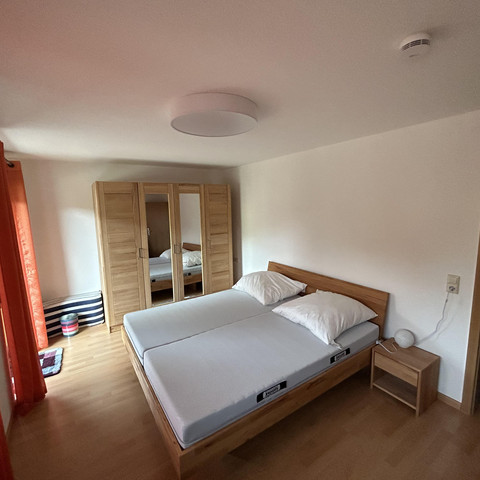 Schlafzimmer_andere_Perspektive
