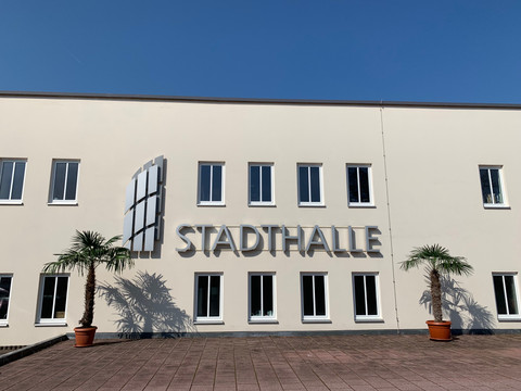 Stadthalle Limbach-Oberfrohna Frontansicht