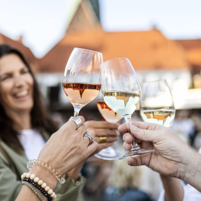 Eutin_Events_Weinfest_Weingläser © Anne Weise_Eutin Tourismus.jpg