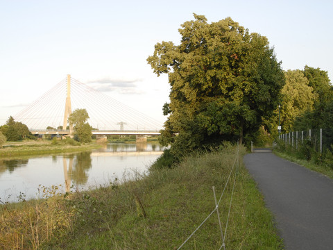 Links der Elbe in Wildberg