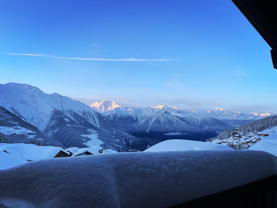 A2F5C707-BFEF-424F-BF6D-07568E230330