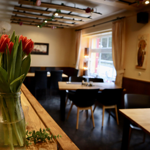 D5CC7E91-34EE-42AF-B4FF-D3E8B0BB1E8B_1_201_a