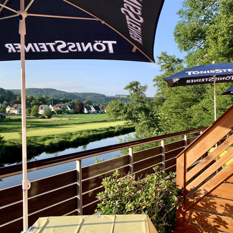 452982C8-F736-4AD7-967F-BE10FEC4C245_1_201_a