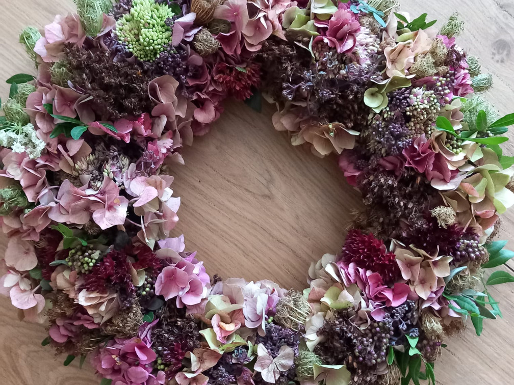 PHOTO-2025-08-30-19-03-59.jpg Bunter Herbstkranz