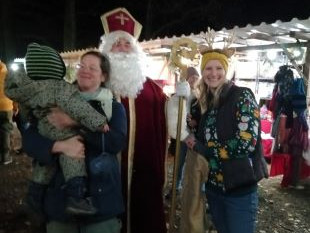 Nikolaus mit Rentierbegleiterin