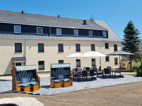 Unsere Sonnen-Terasse