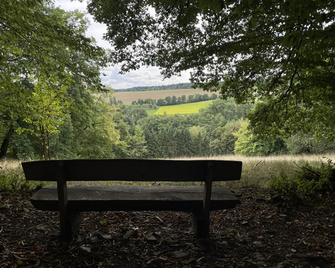 Ruhige Rast am Burg Löwenstein Weg