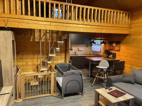 Stube mit Küche und Galerie