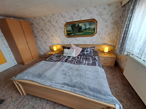 2. Schlafzimmer EG