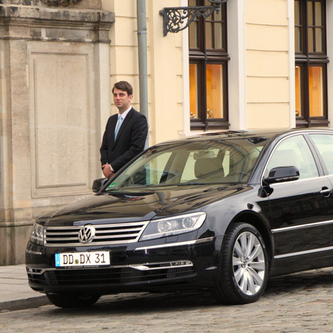 DISTREX Chauffeur- und Limousinenservice Limousine des DISTREX Chauffeur- und LimousinenserviceLimousine from the DISTREX chauffeur and limousine service