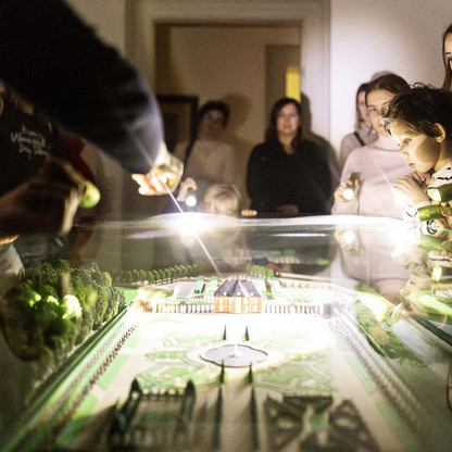 Taschenlampenführung©TI Plön Anne Weise (8).jpg