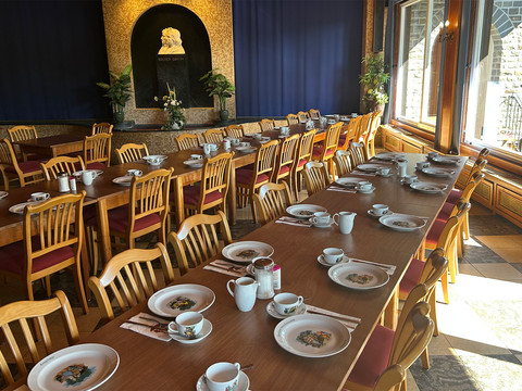 IMG_1010 Kaffeetafel.jpg