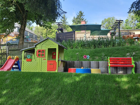 Spielplatz in unserem Garten