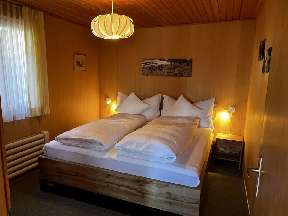 Schlafzimmer 1 mit Doppelbett