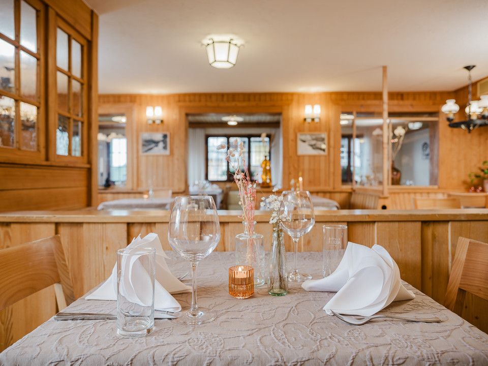 Alpfrieden_Bettmeralp_Restaurant.jpg