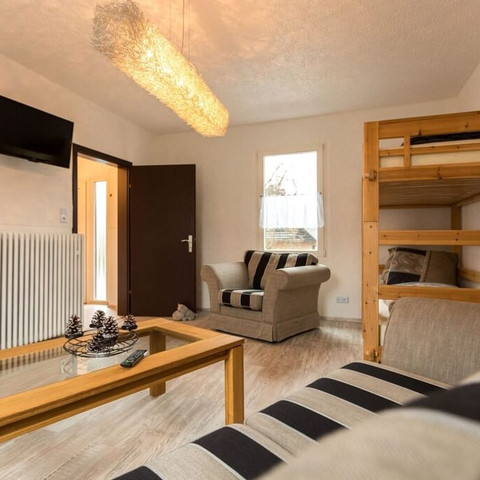 Wohnzimmer Schlafgelegenheit