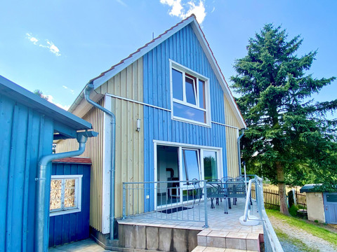 Sitzmöglichkeiten auf der Terrasse