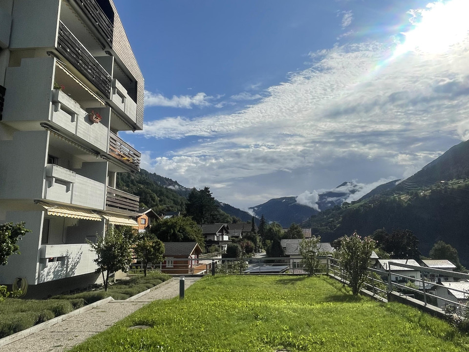 3E7ADF19-714D-474F-9305-D445C4CE2F1C