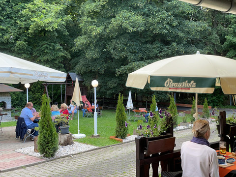 F0E03586-6E9C-4D73-8190-DD7C7939E356