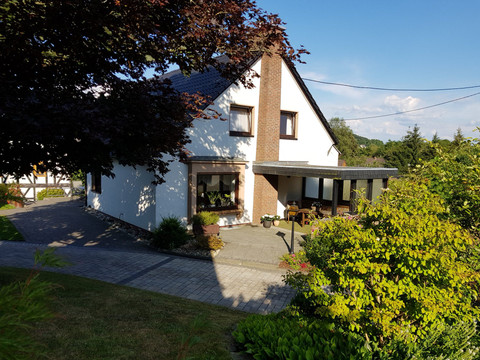 Außenansicht Barrierefreies Ferienhaus Hundhauser Berg