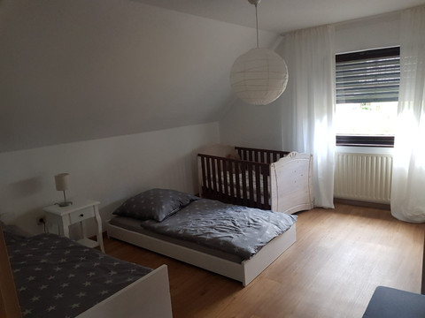 Barrierefreies Ferienhaus-hundhauser Berg Kinderbett