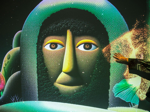 Belebte Kunstinstallation mit leuchtendem, surrealem Gesicht und interaktiver Handbewegung.Animated art installation with glowing, surreal face and interactive hand movement.Animovaná umělecká instalace se svítícím surrealistickým obličejem a interaktivním pohybem rukou.Animowana instalacja artystyczna ze świecącą, surrealistyczną twarzą i interaktywnym ruchem dłoni.Geanimeerde kunstinstallatie met een gloeiend, surrealistisch gezicht en interactieve handbewegingen.Installazione artistica animata con un volto luminoso e surreale e un movimento interattivo delle mani.