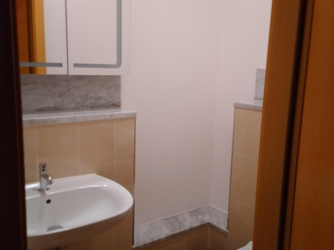 kleine Toilette zum Zimmer 2