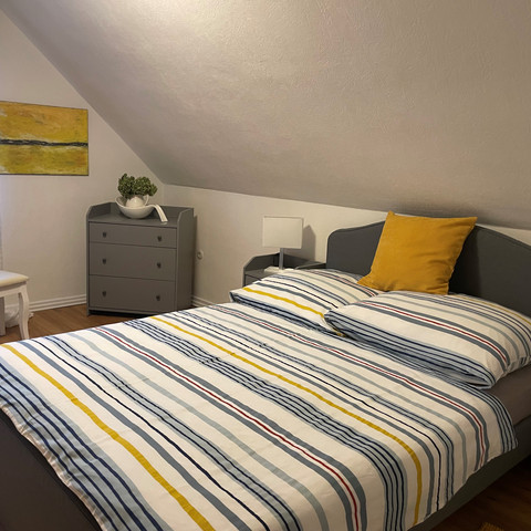 Schlafzimmer 2FH Hundhauser Berg.jpg