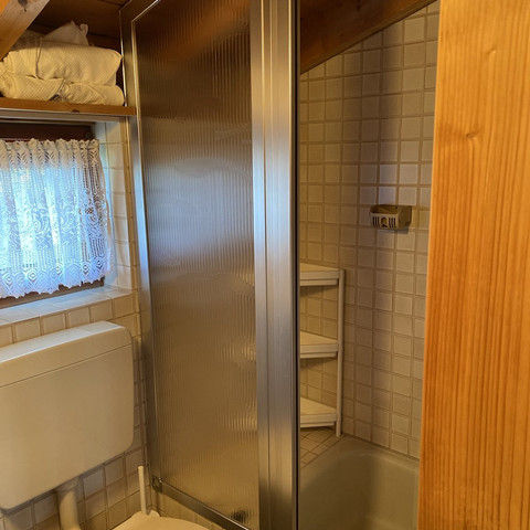Unser Tischlerschuppen, Dusche Unser Tischlerschuppen, Dusche