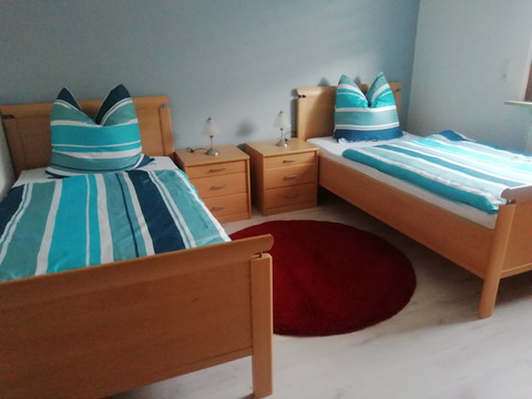 Schlafzimmer 1 Ferienwohnung Mädi