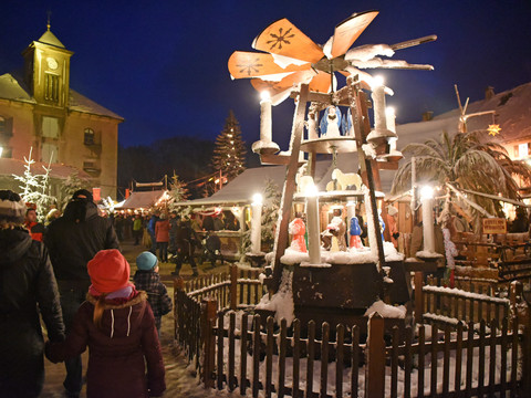 Pyramide auf dem Weihnachtsmarkt der Festung Königstein