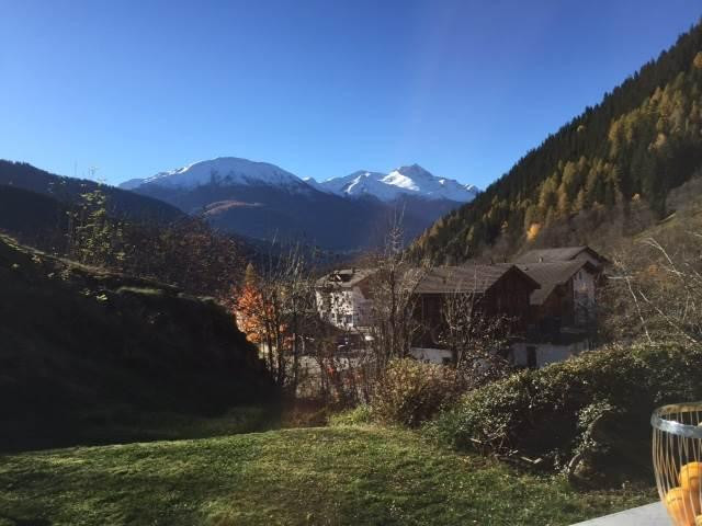 Südseite mit Aussicht aufs Breithorn
