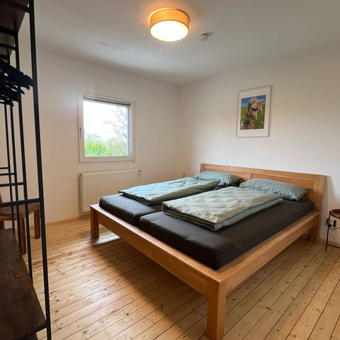 Schlafzimmer 2