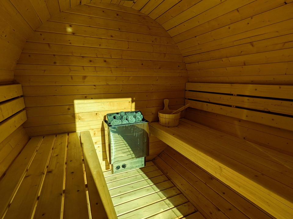 PXL_20251208_104255462