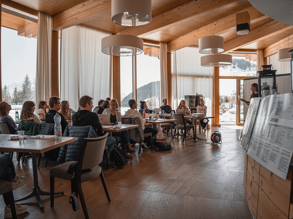 6. co-working-space-royal-riederalp-43.jpg