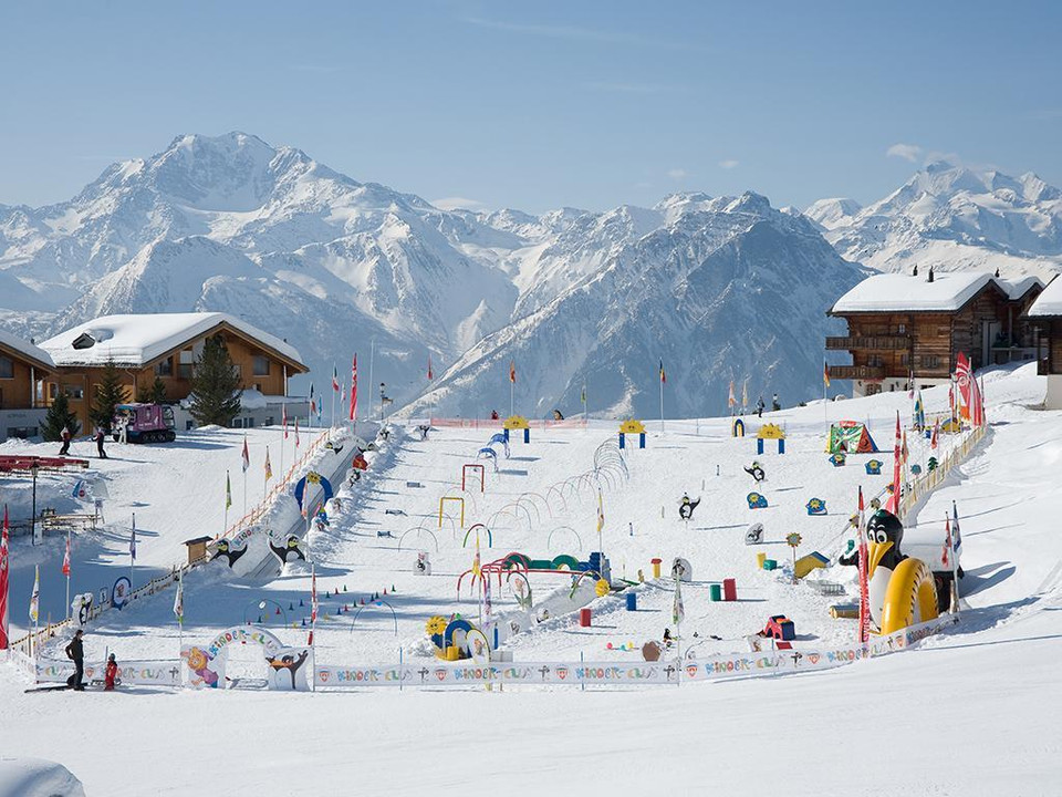 Le Snowgarden en bref Übersicht über den Snowgarden Riederalp mit Parcours, Figuren und Übungsflächen im Skigebiet