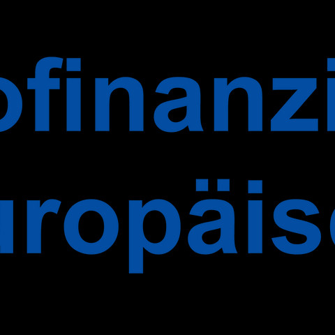 H EU Logo 2023-2027 blauer Schriftzug.png