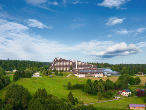 006-A-exterior_130541618