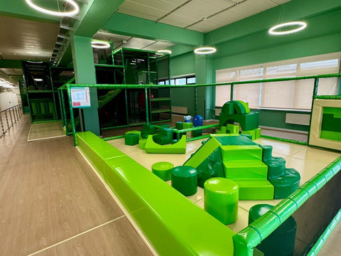 002-PEF-family_130541614