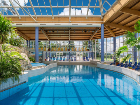 035-HB-indoor-pool_130541647