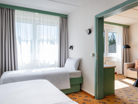 044-W-room-example_130541656