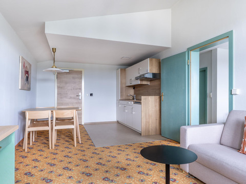 066-W-room-example_130541678