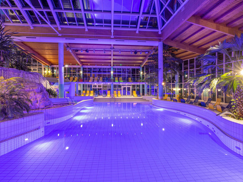 069-HB-indoor-pool_130541681