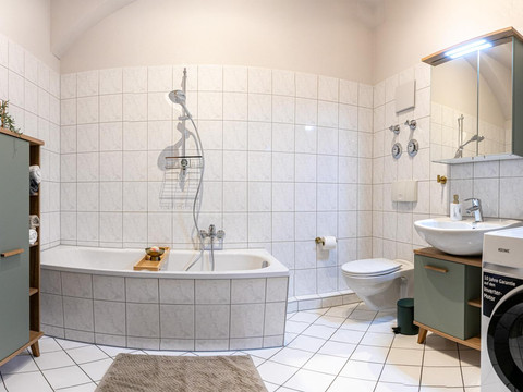 Ferienwohnung-Freiberg_Bad-01b-web