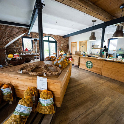 Hofladen, Hofcafe, Radfahren, Hund ©TZHS-MOCANOX (233).jpg